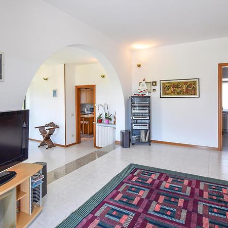 2 Bedroom Cozy Apartment In Grado Exterior photo